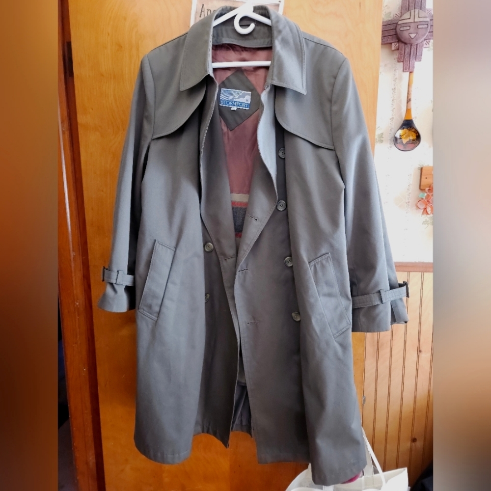 Storm Port Double Breasted Trench Coat W/ Removable Liner-Size 42S